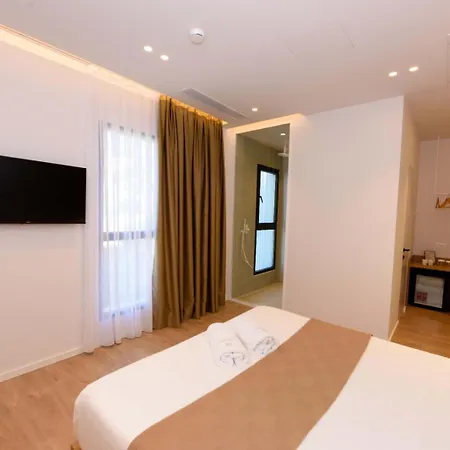 Mahoro Boutique Hotell 4*