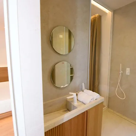 Mahoro Boutique 4*