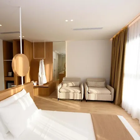 Mahoro Boutique 4* Vlorë