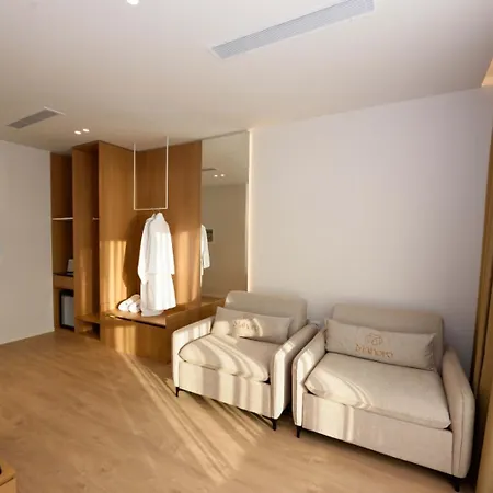 Mahoro Boutique 4*