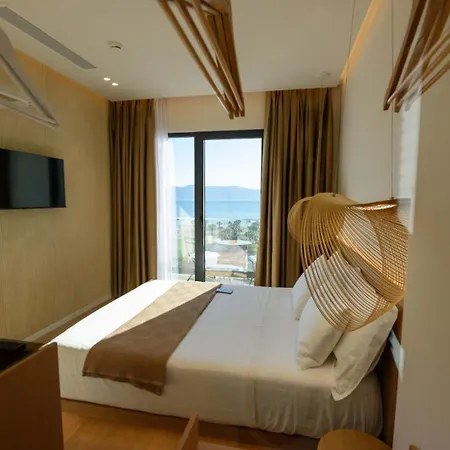 Mahoro Boutique 4*