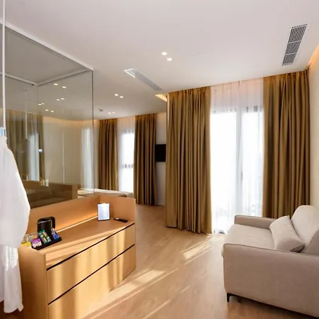 Mahoro Boutique Hotell 4*
