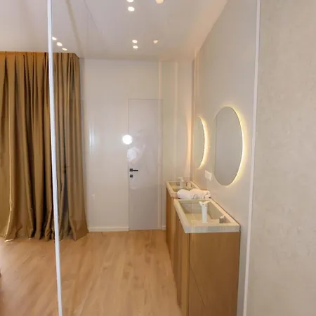 Mahoro Boutique 4*