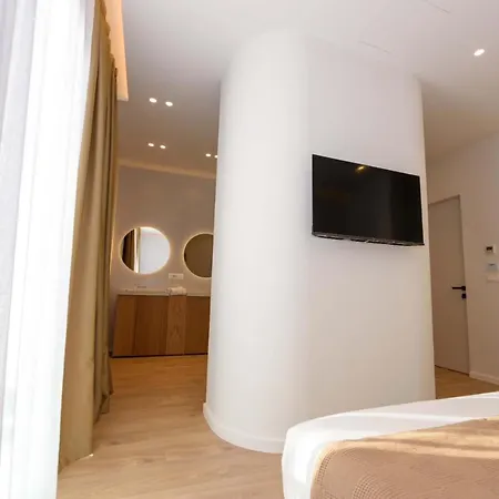 Mahoro Boutique 4* Vlorë